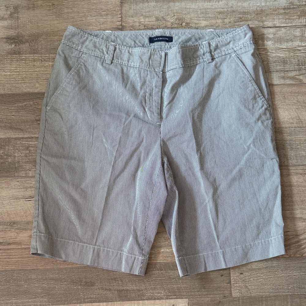 Lands' End Casual Shorts Size M - Picture 1 of 9